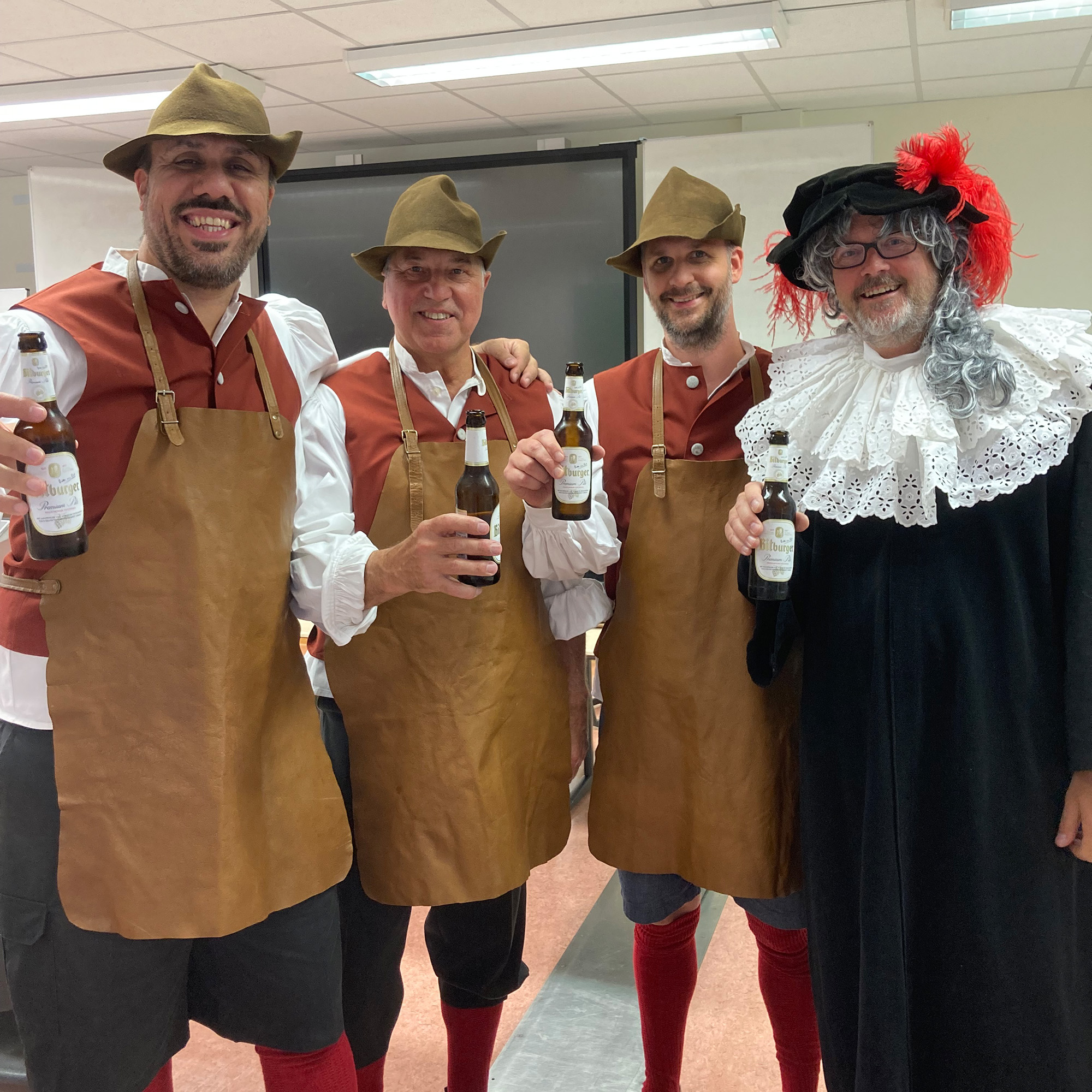 Gautschmeister, Schwammhalter und Packer