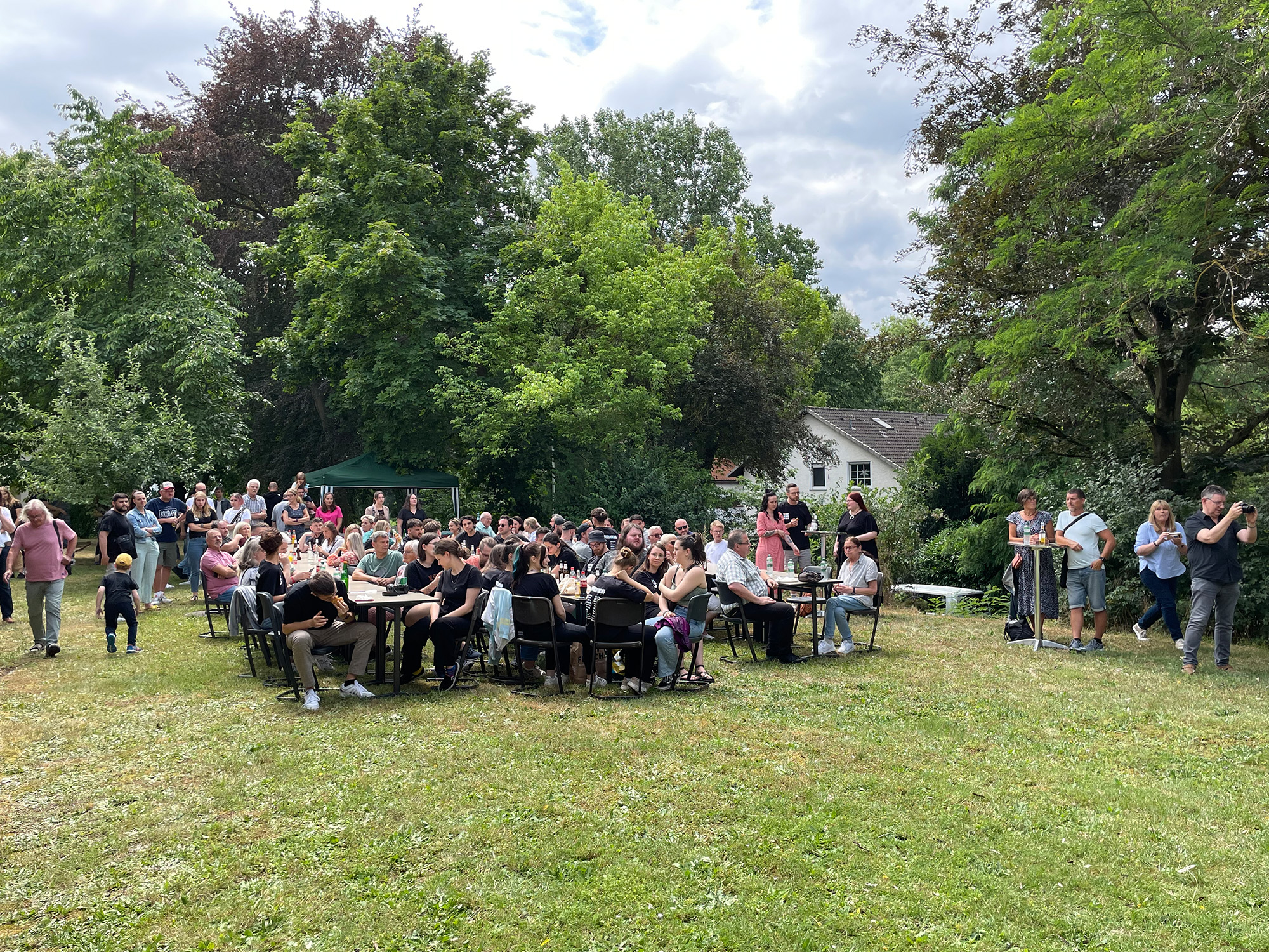 Viele begeisterte Besucher auf dem Gautschfest
