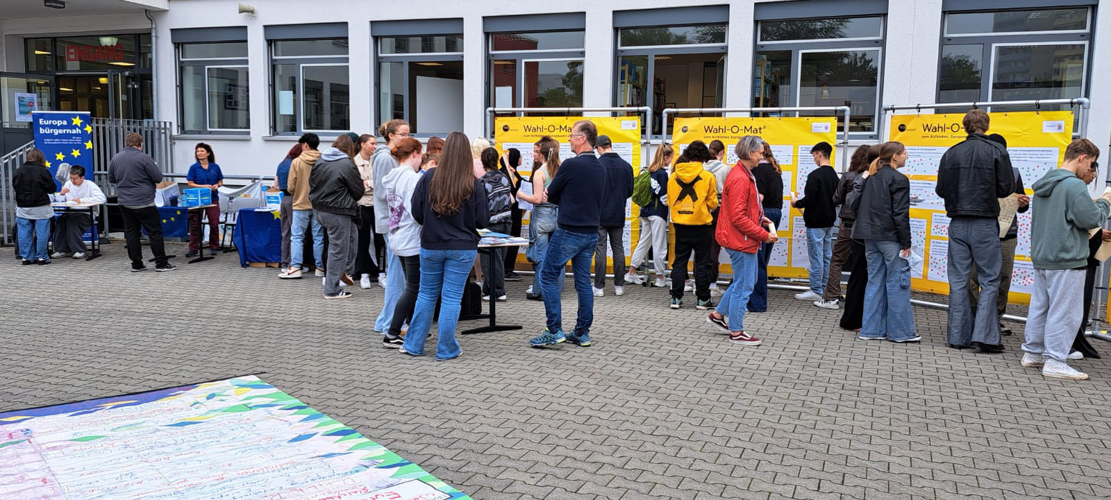 Tag zur Europawahl an der ABS