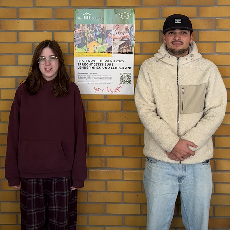Lilly Götze, Auszubildende zur Malerin und Lackiererin, FR Gestaltung und Instandhaltung, und Matthieu Harre, Auszubildender zum Maler und Lackierer, FR Ausbautechnik und Oberflächengestaltung